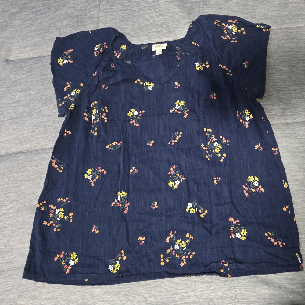 St. John's Bay Dark Blue Floral Top